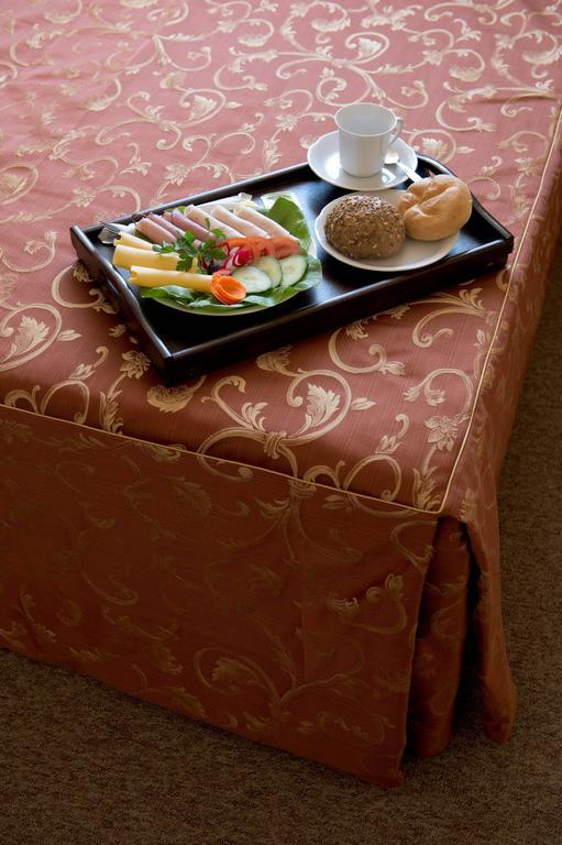 Hotel & Restauracja Okraglak Chęciny Habitación foto