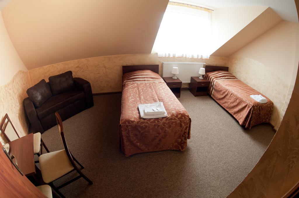 Hotel & Restauracja Okraglak Chęciny Habitación foto